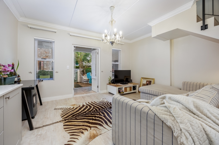 2 Bedroom Property for Sale in Koelenhof AH Western Cape